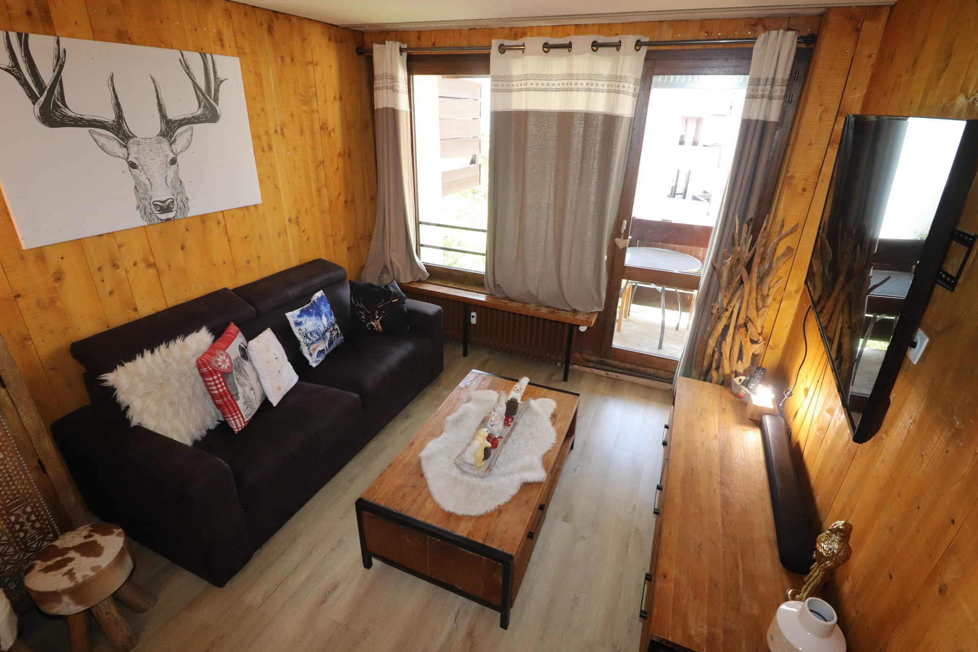 Šestokrevetni apartman TI-PRAM-28